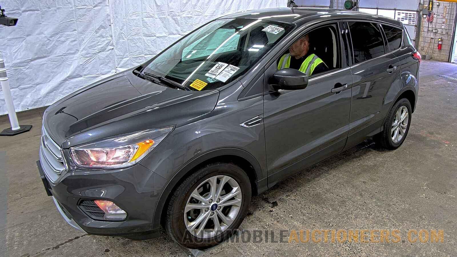 1FMCU0GD9KUA09569 Ford Escape 2019