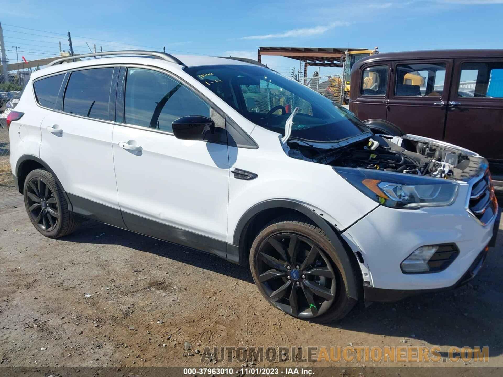 1FMCU0GD9KUA80562 FORD ESCAPE 2019