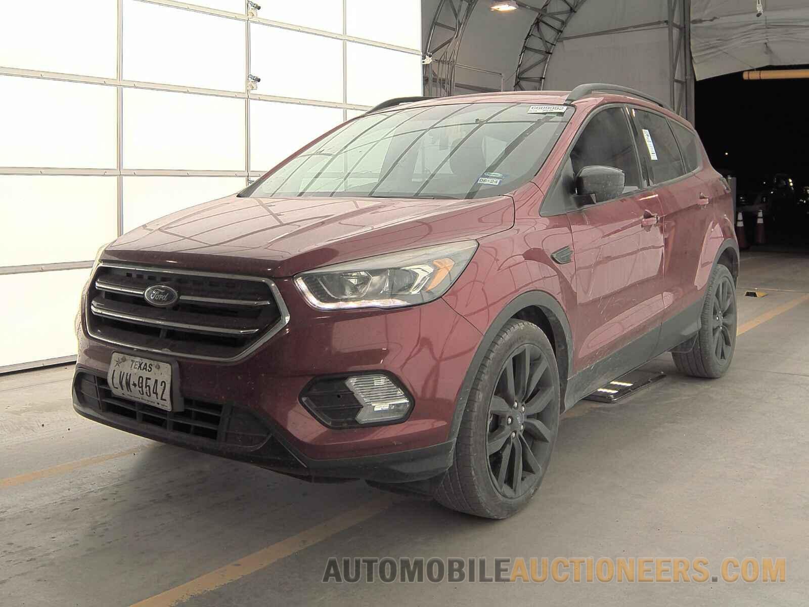 1FMCU0GD9KUB00289 Ford Escape 2019