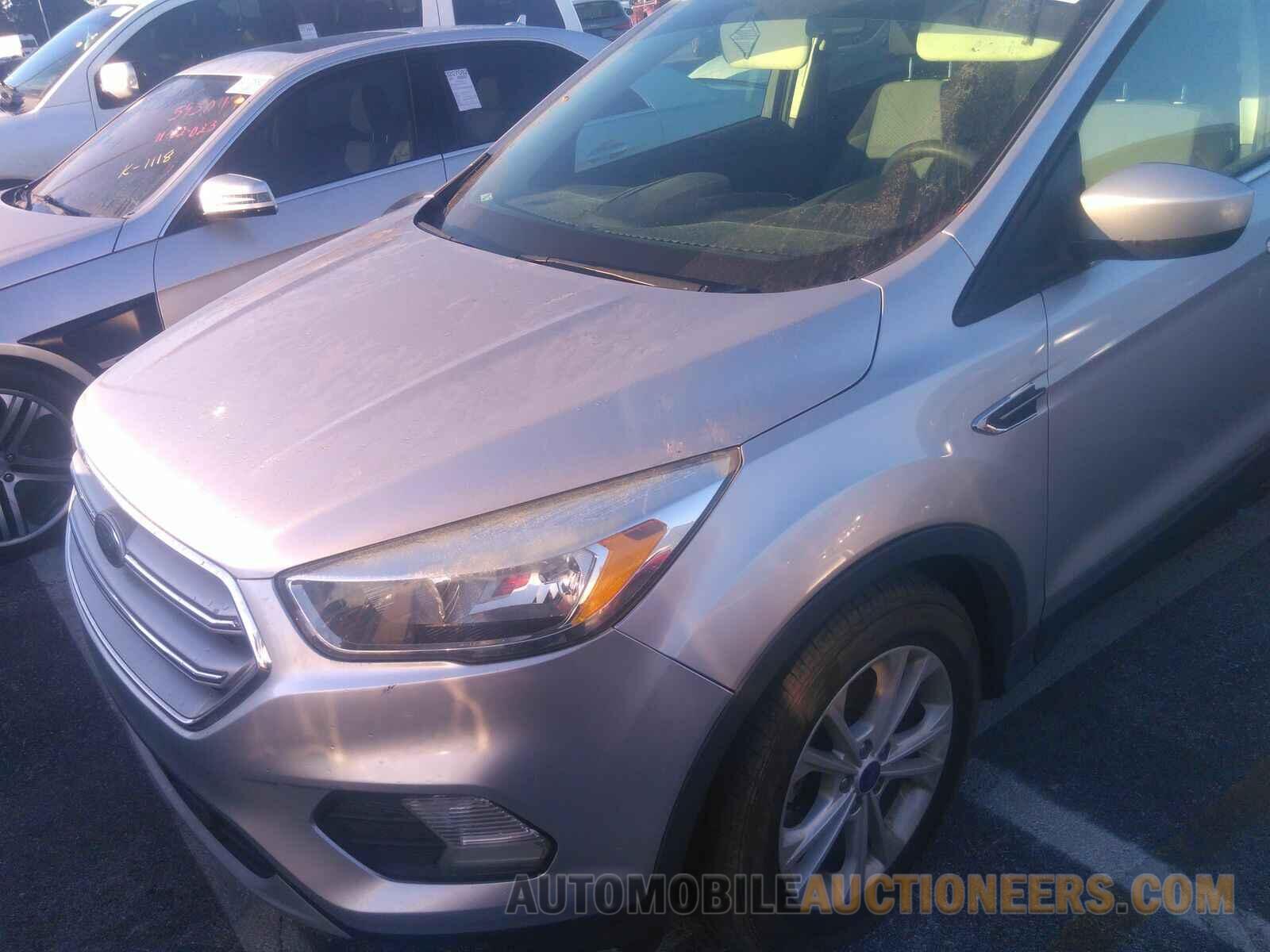 1FMCU0GDXHUA58112 Ford Escape 2017