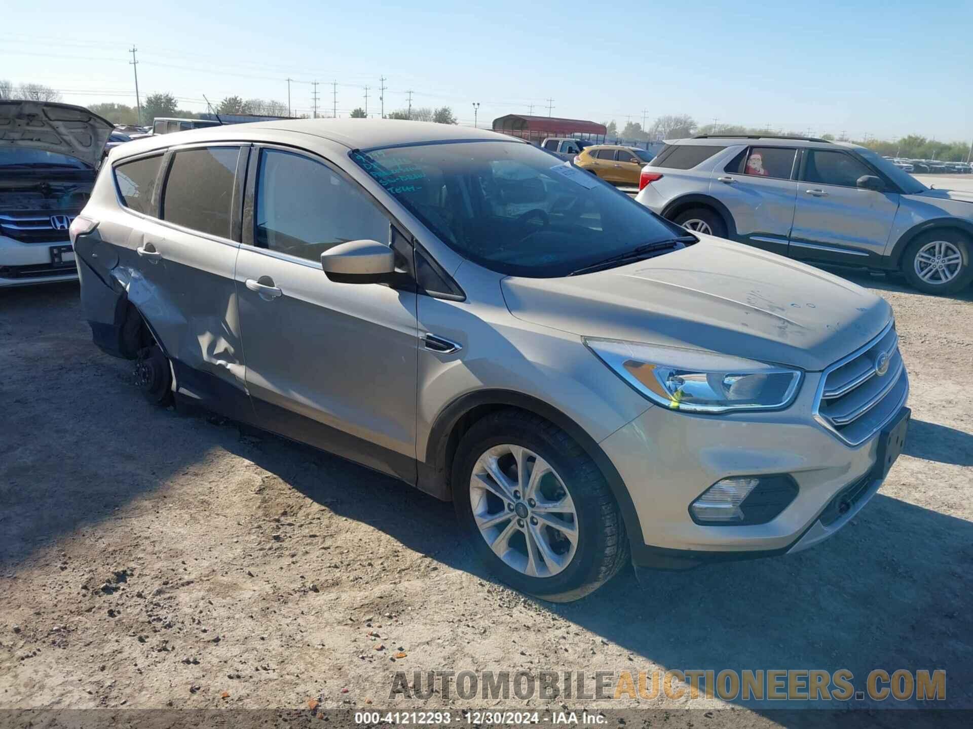 1FMCU0GDXHUB52328 FORD ESCAPE 2017