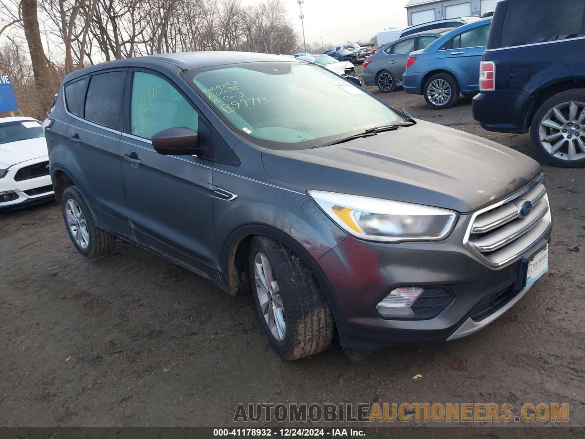 1FMCU0GDXHUB99715 FORD ESCAPE 2017