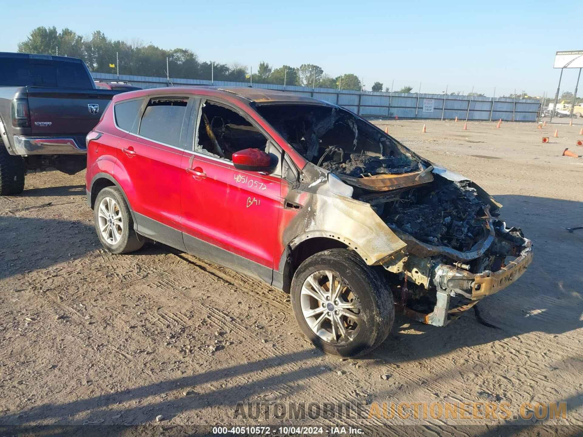 1FMCU0GDXHUC08025 FORD ESCAPE 2017