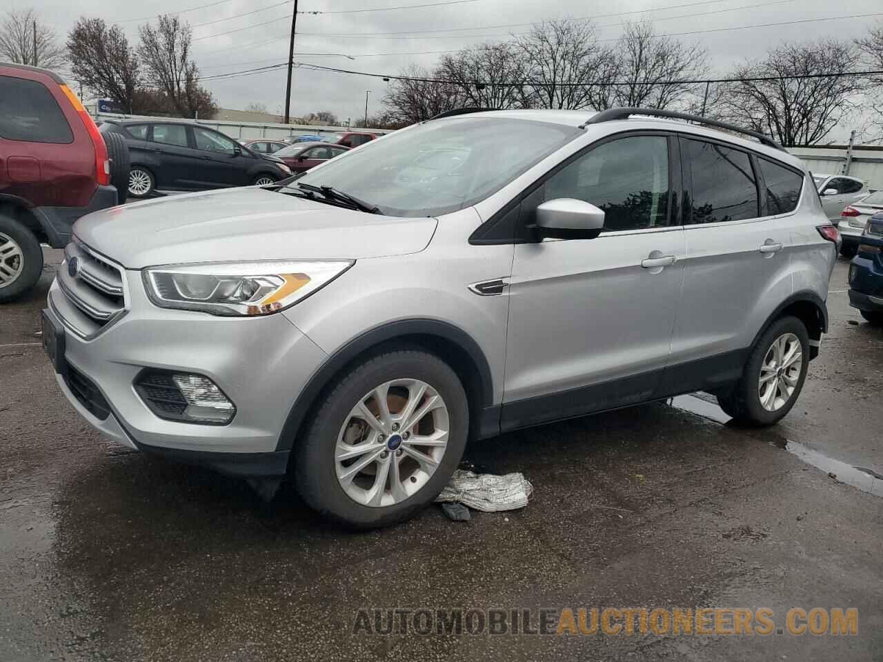 1FMCU0GDXHUC37833 FORD ESCAPE 2017