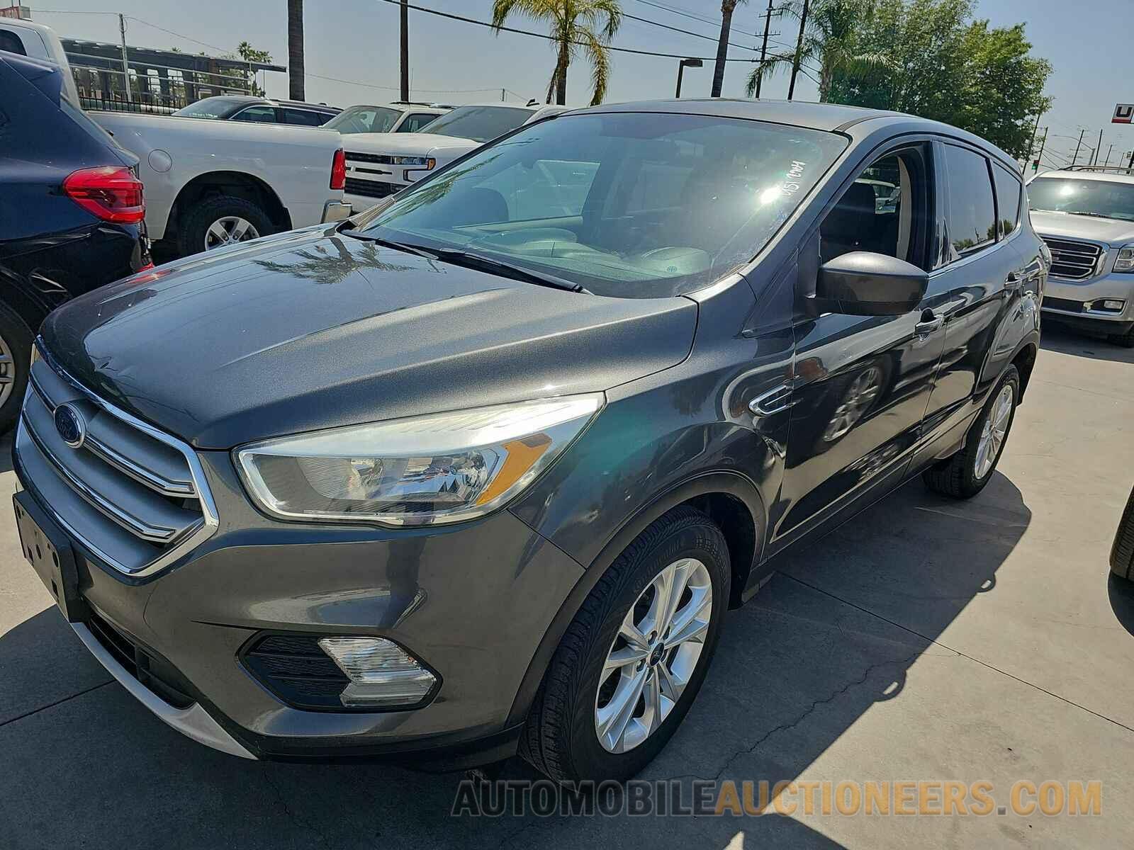 1FMCU0GDXHUC67074 Ford Escape 2017