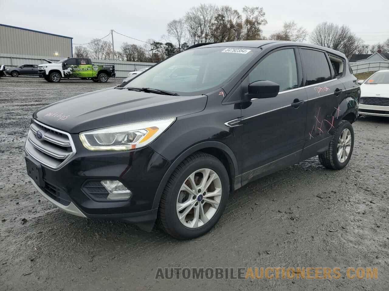 1FMCU0GDXHUC75014 FORD ESCAPE 2017