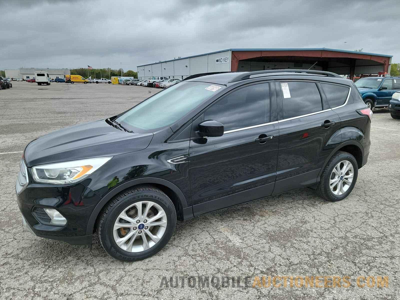 1FMCU0GDXHUE02845 Ford Escape 2017