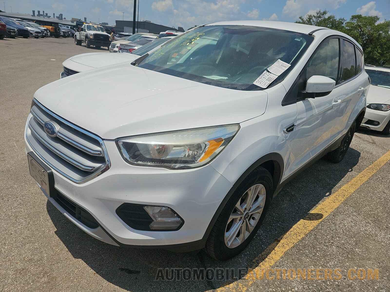 1FMCU0GDXHUE39989 Ford Escape 2017