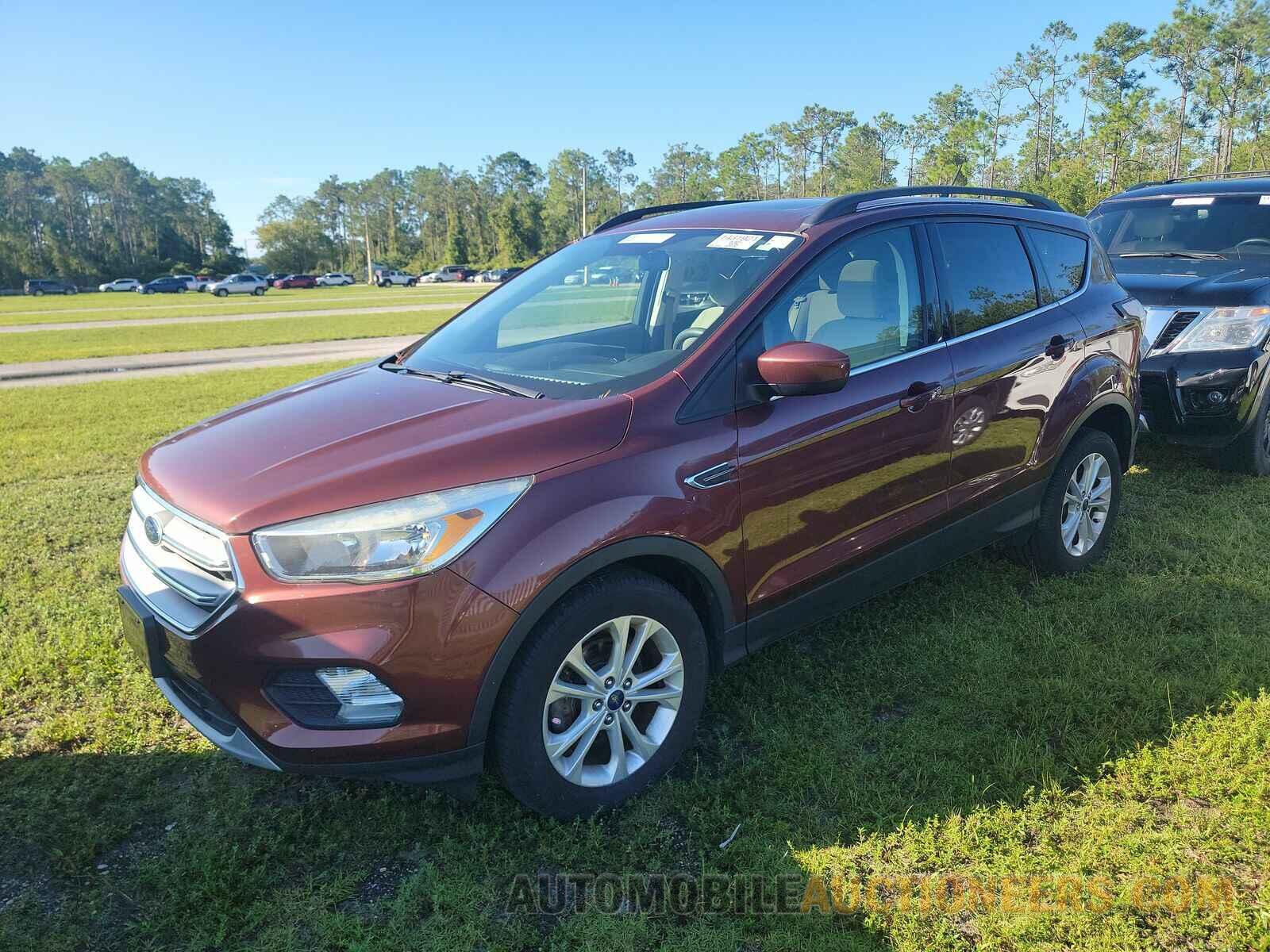 1FMCU0GDXJUA61839 Ford Escape 2018