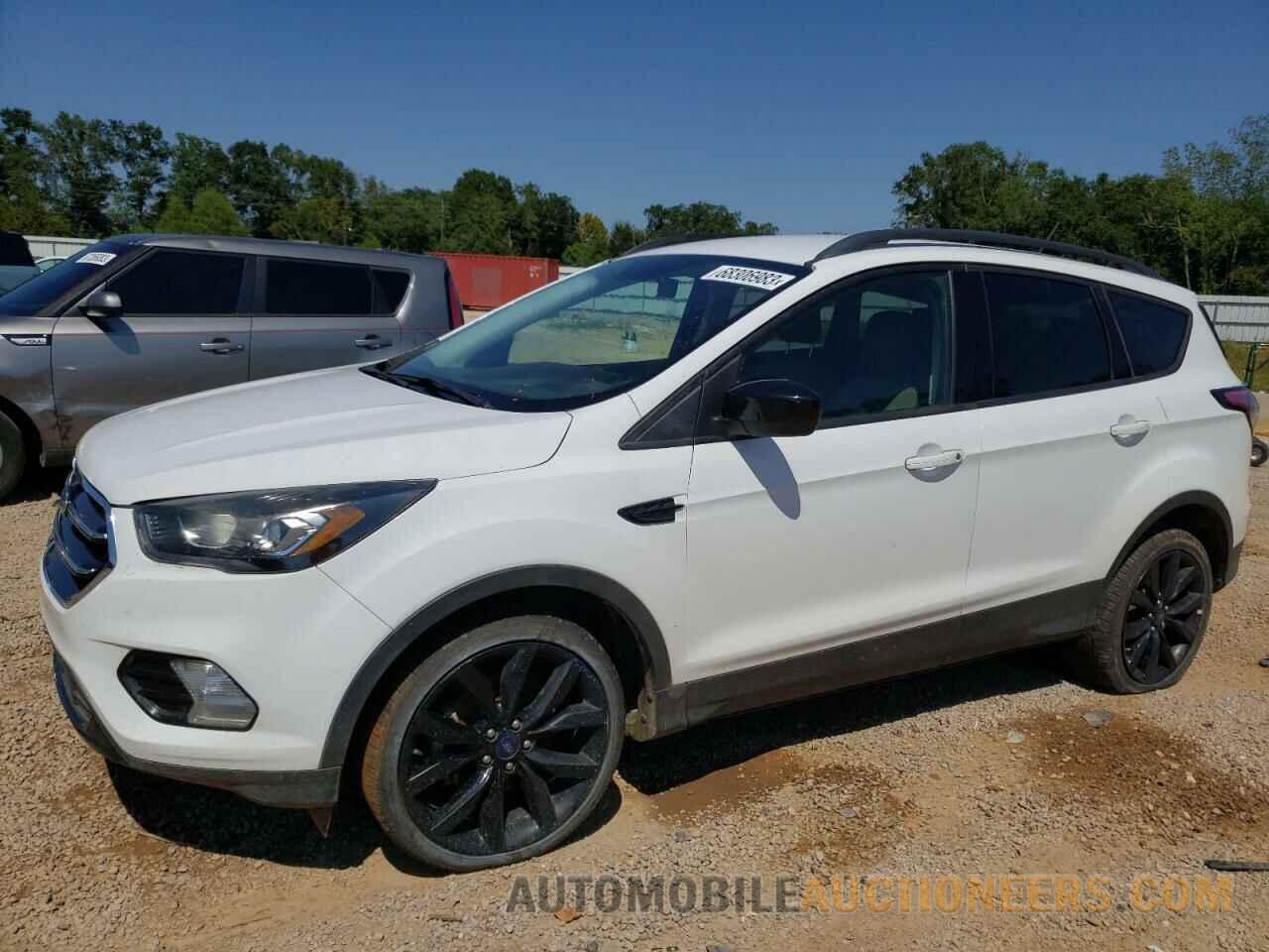 1FMCU0GDXJUA75949 FORD ESCAPE 2018