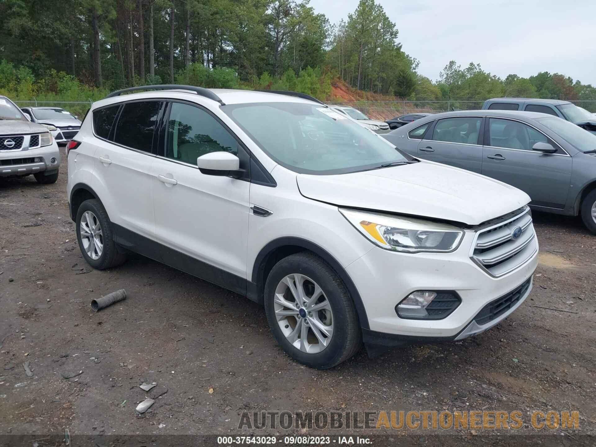 1FMCU0GDXJUB04401 FORD ESCAPE 2018