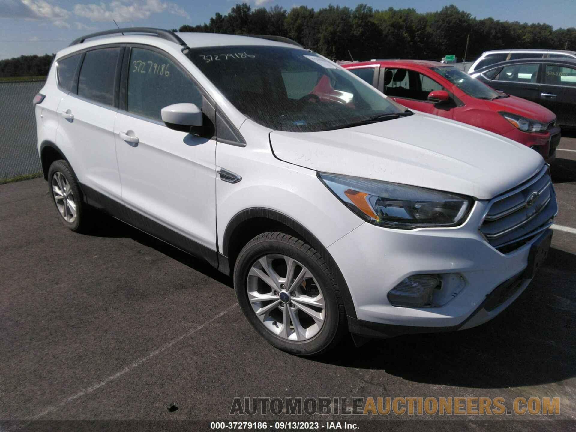 1FMCU0GDXJUB46048 FORD ESCAPE 2018