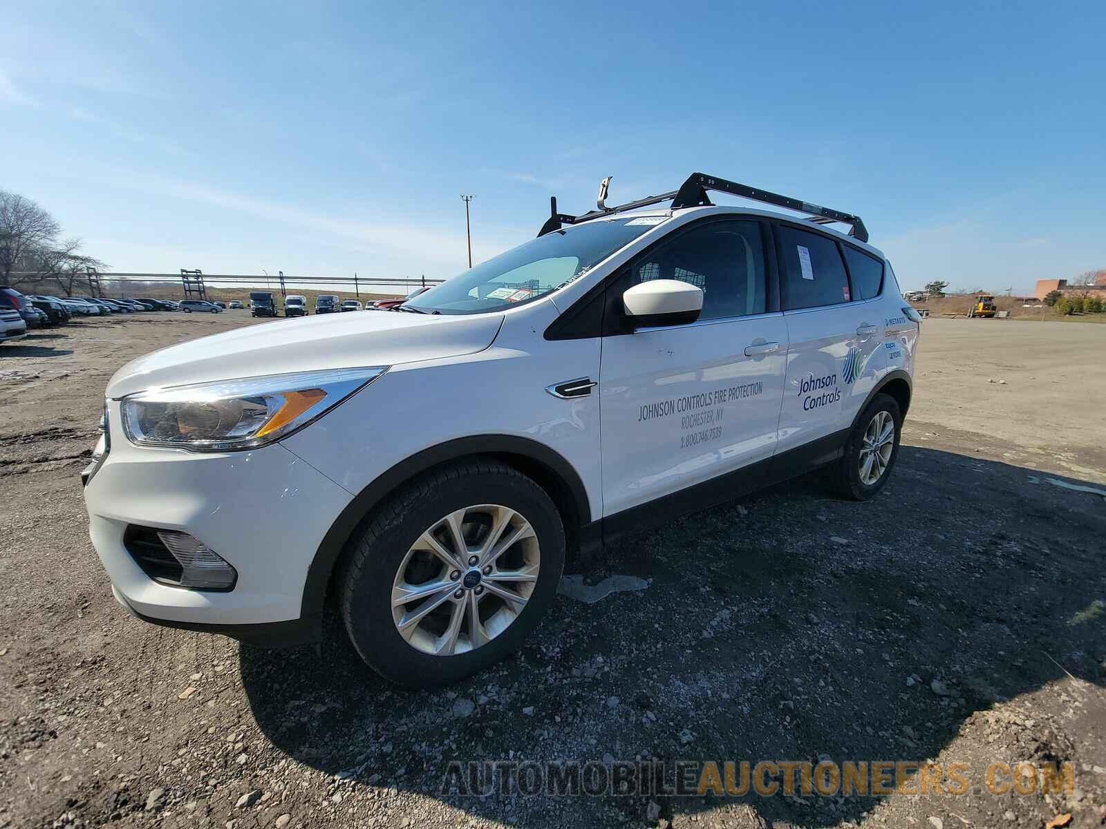 1FMCU0GDXJUC50331 Ford Escape 2018