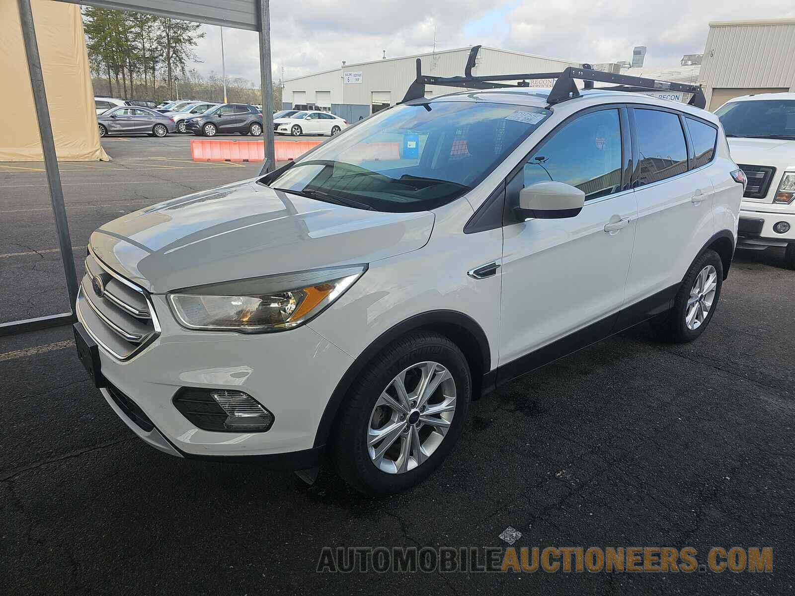 1FMCU0GDXJUC50412 Ford Escape 2018