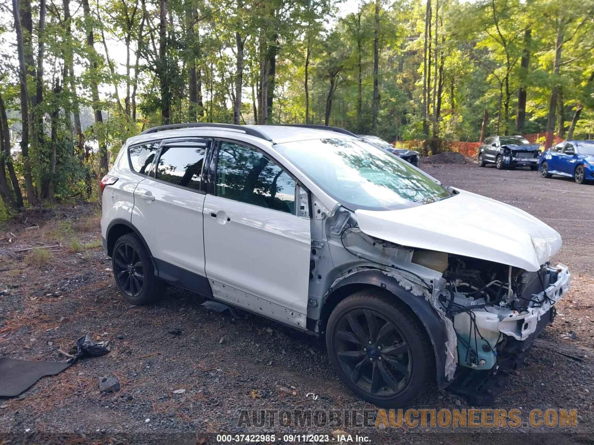 1FMCU0GDXKUA06972 FORD ESCAPE 2019