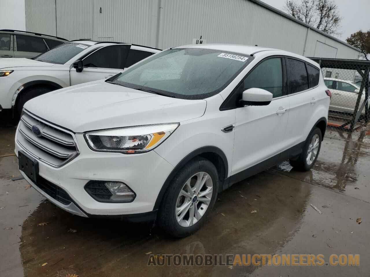 1FMCU0GDXKUA64113 FORD ESCAPE 2019