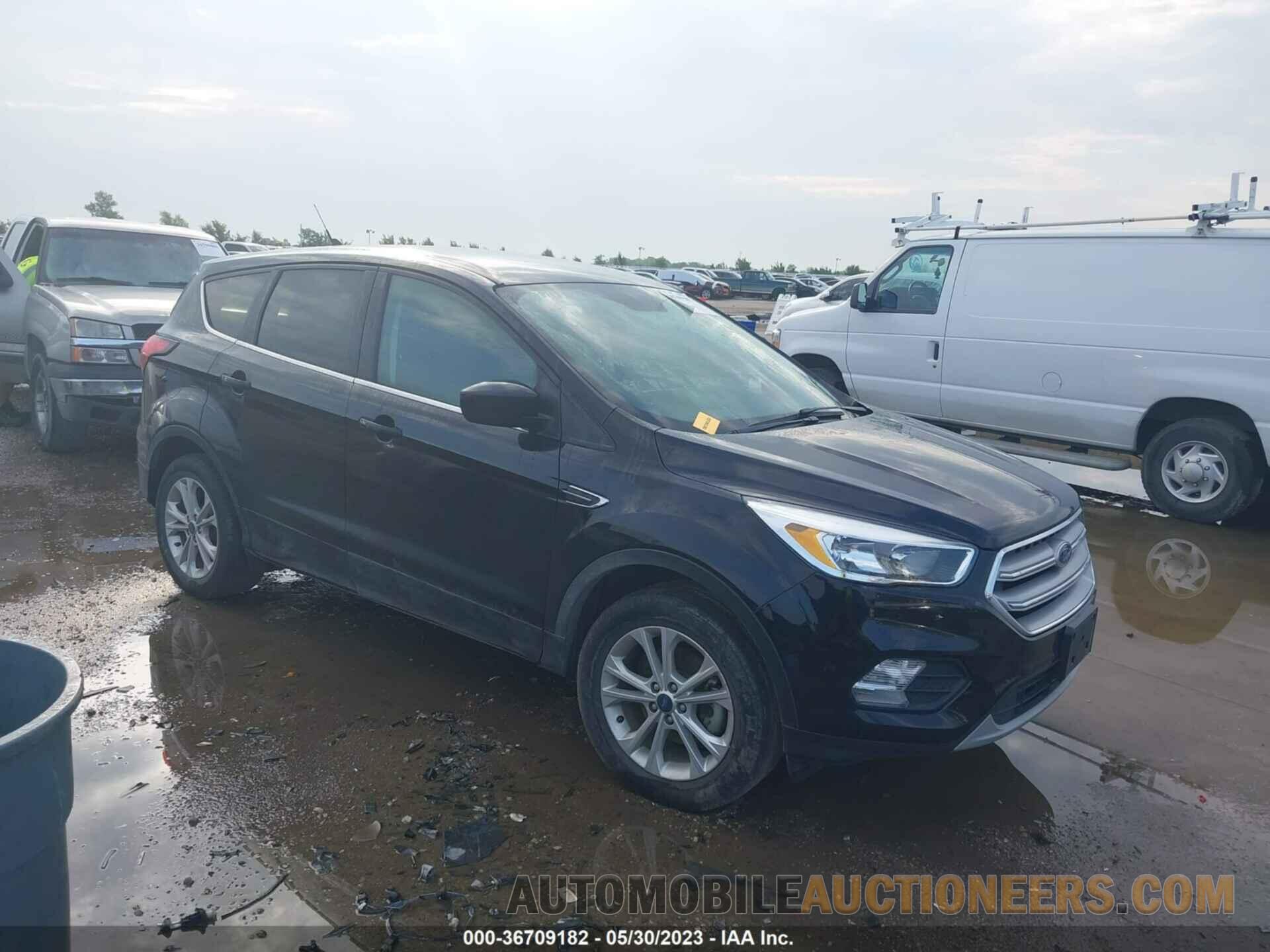 1FMCU0GDXKUB09261 FORD ESCAPE 2019