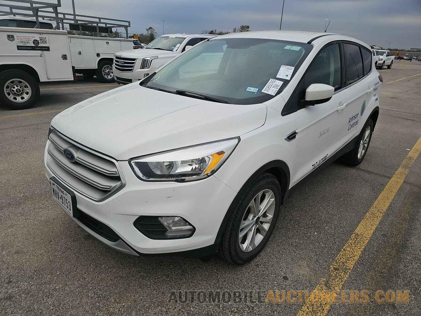 1FMCU0GDXKUB15545 Ford Escape 2019