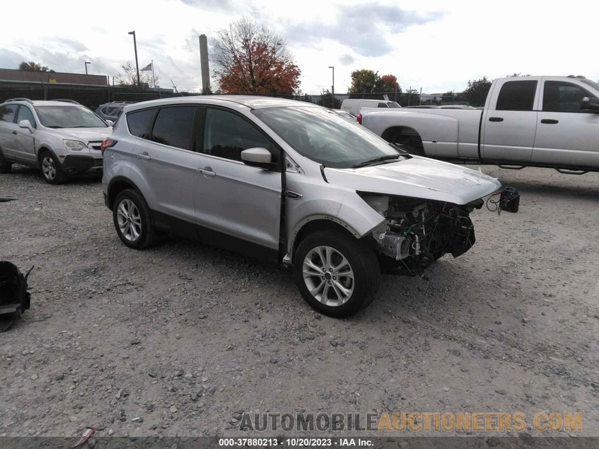 1FMCU0GDXKUB84249 FORD ESCAPE 2019