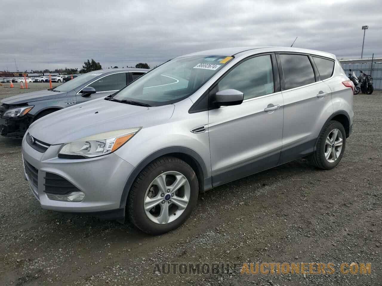 1FMCU0GX9FUA63163 FORD ESCAPE 2015