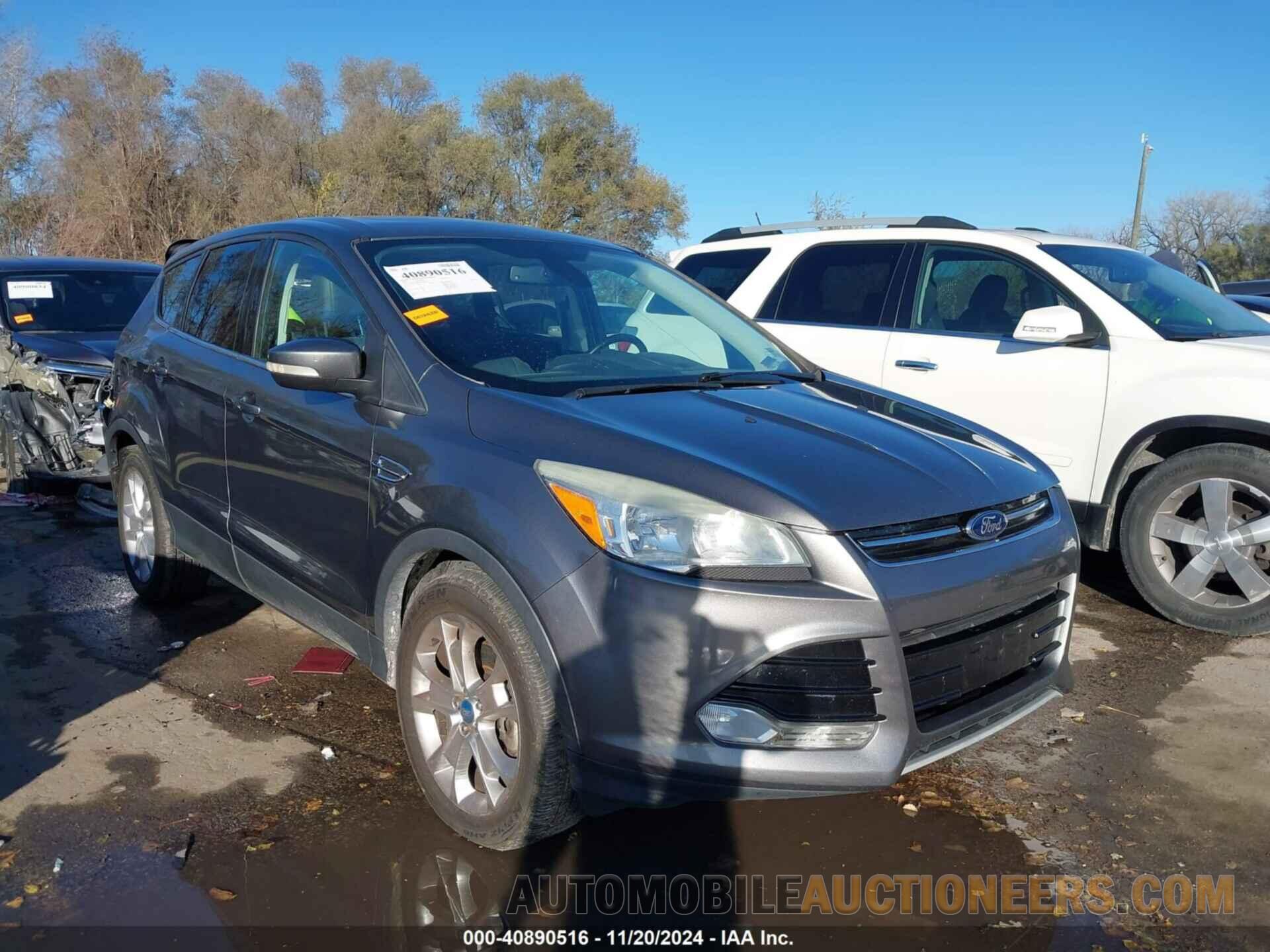 1FMCU0H98DUB80570 FORD ESCAPE 2013