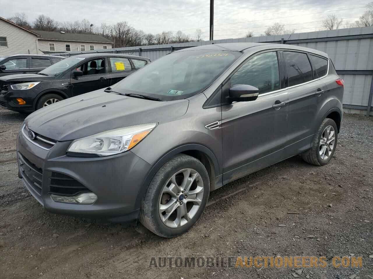 1FMCU0H98DUD93003 FORD ESCAPE 2013