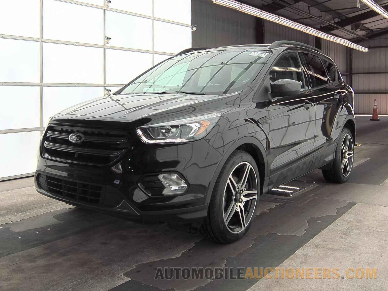 1FMCU0HD0KUA15730 Ford Escape 2019