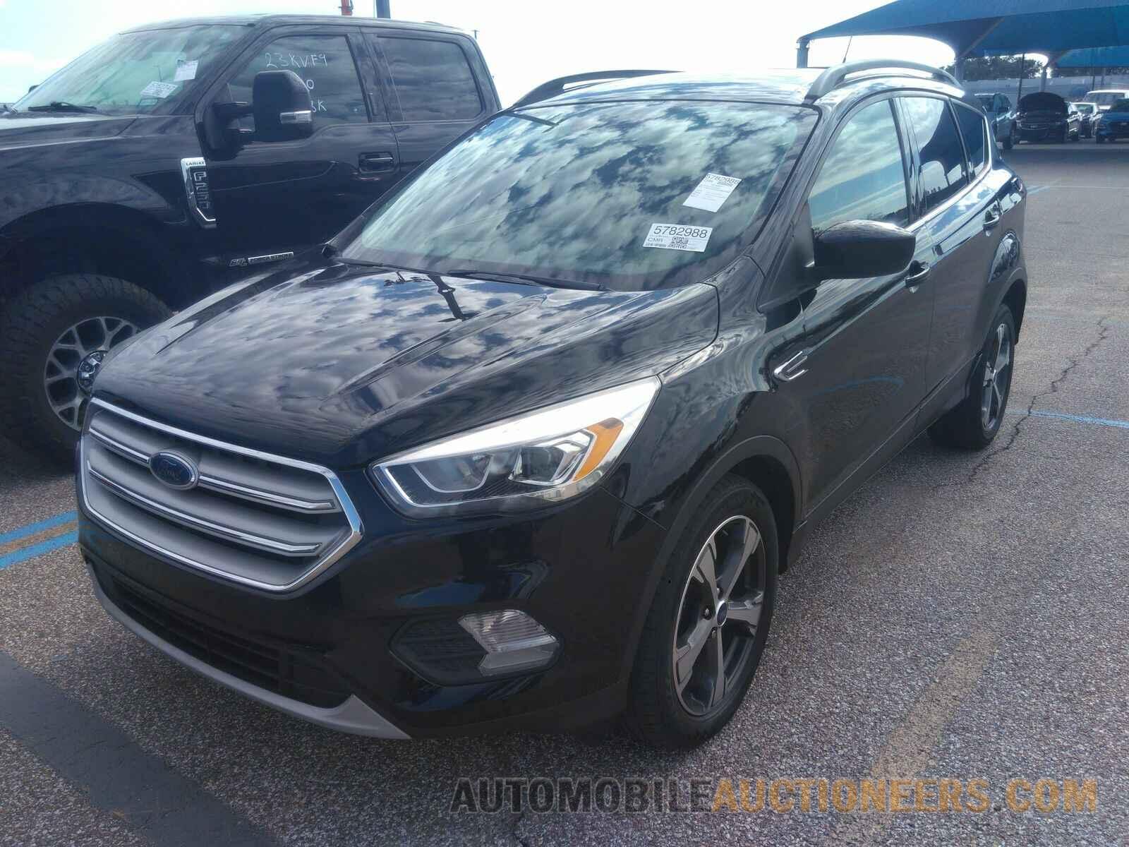 1FMCU0HD1JUB67644 Ford Escape 2018