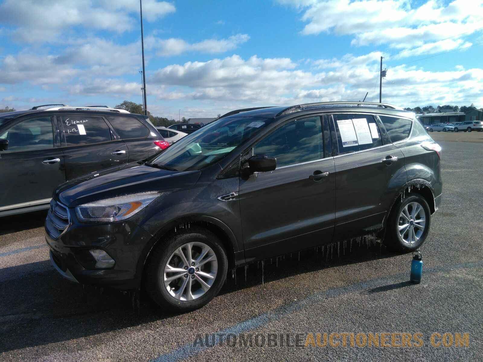 1FMCU0HD2JUB20316 Ford Escape 2018