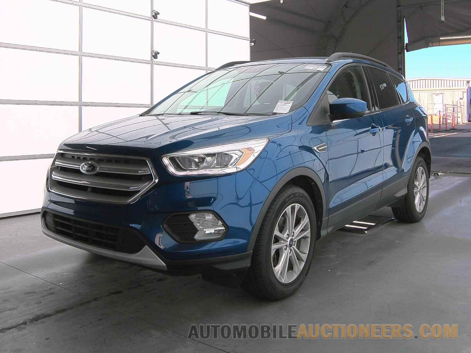 1FMCU0HD2JUC33120 Ford Escape 2018