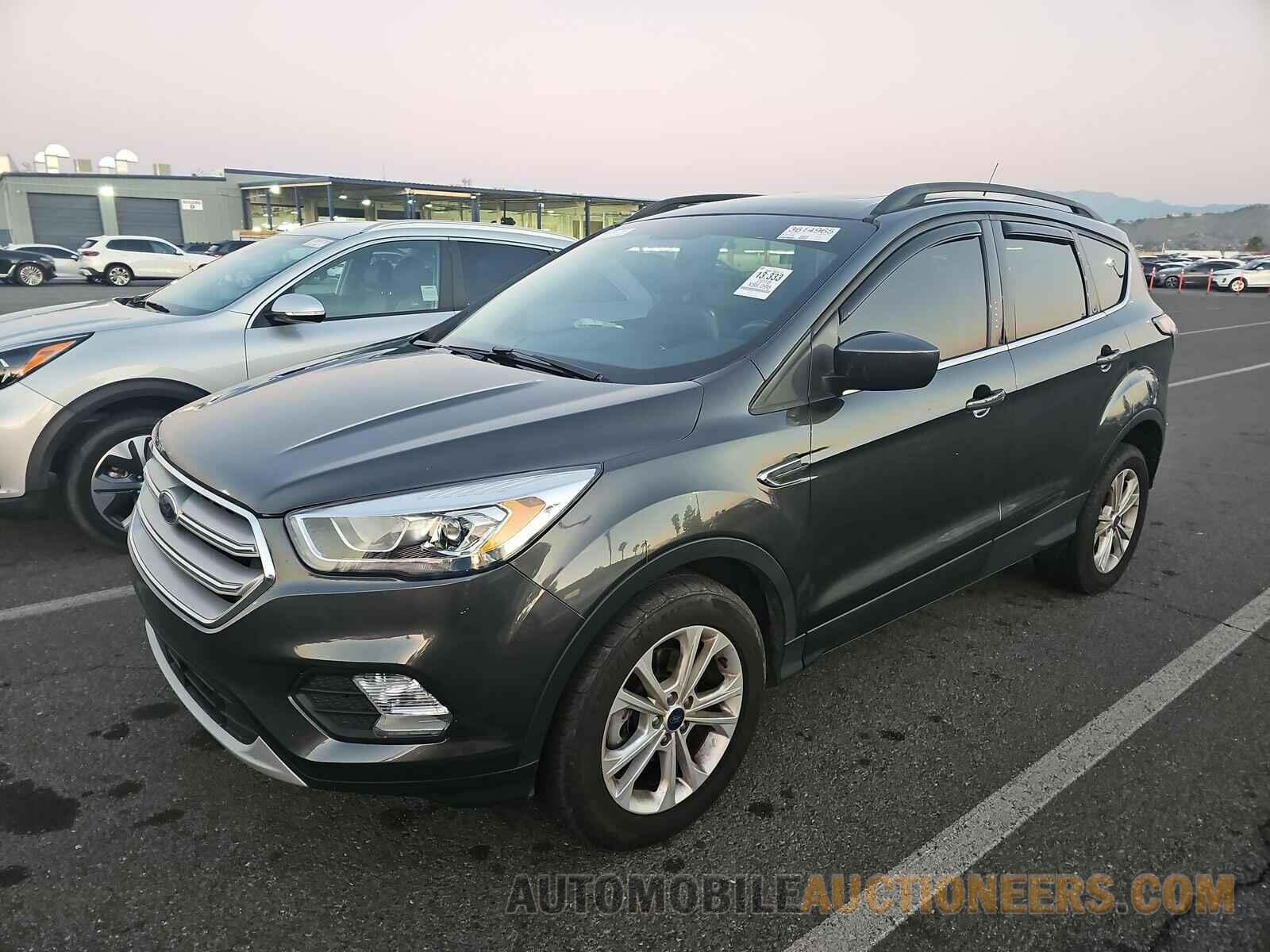 1FMCU0HD2JUC84701 Ford Escape 2018