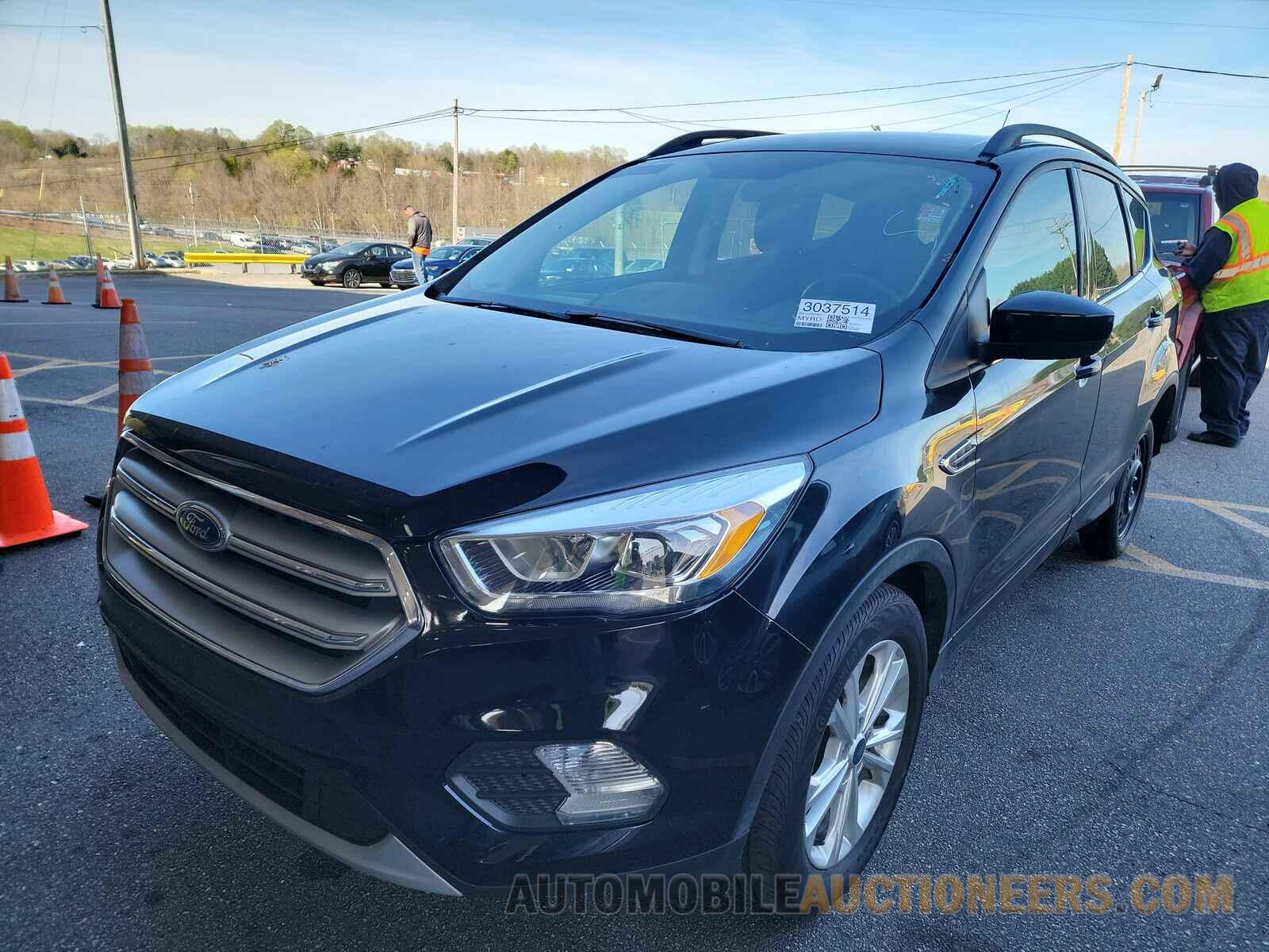 1FMCU0HD6JUD57827 Ford Escape 2018