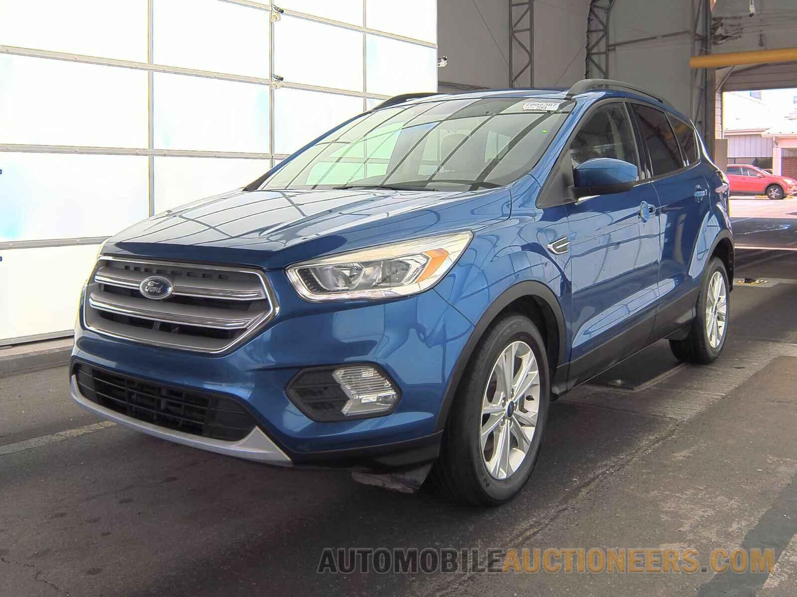 1FMCU0HD7JUC44534 Ford Escape 2018