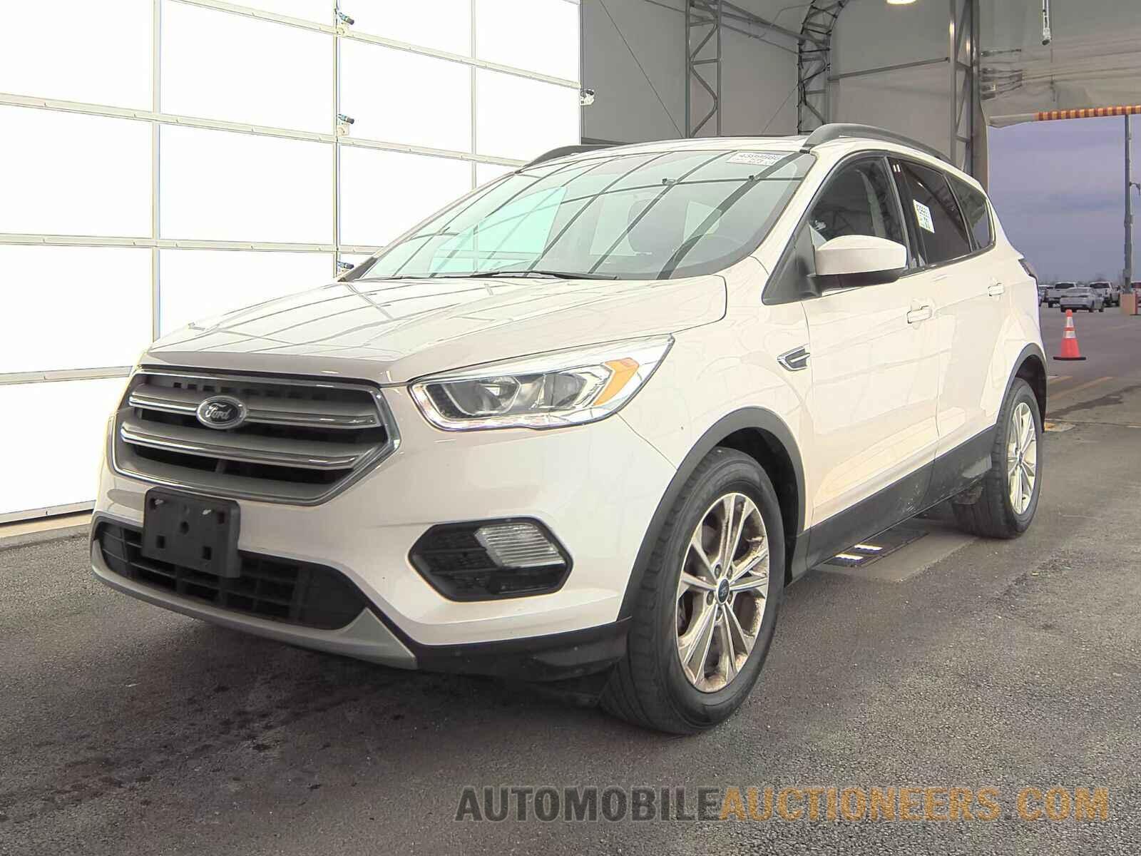 1FMCU0HDXJUA49978 Ford Escape 2018