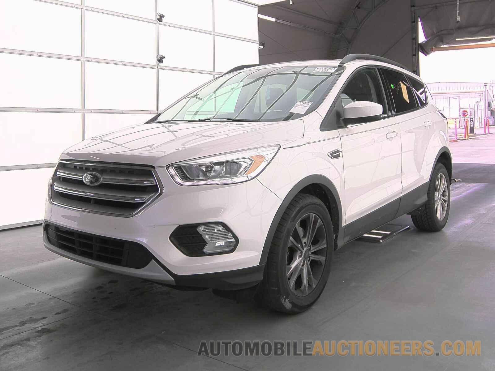 1FMCU0HDXJUD02975 Ford Escape 2018