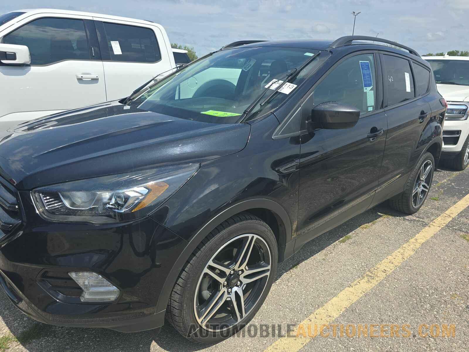 1FMCU0HDXKUA71884 Ford Escape 2019