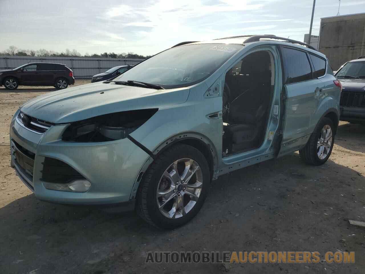 1FMCU0HX7DUA70608 FORD ESCAPE 2013