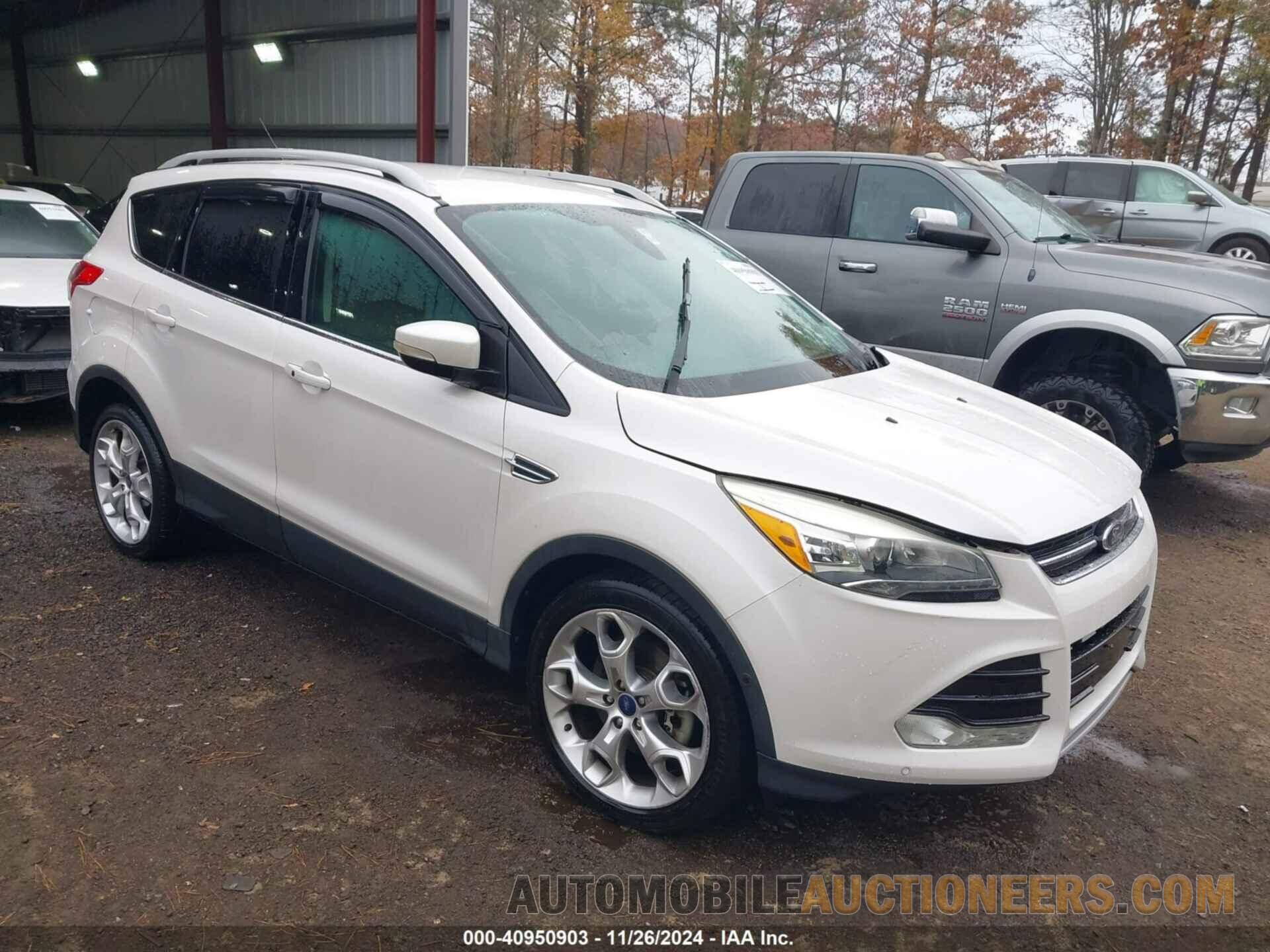 1FMCU0J90EUB56467 FORD ESCAPE 2014