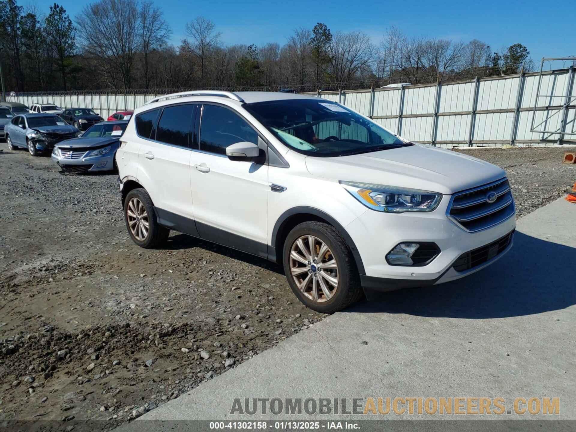 1FMCU0J90HUB77517 FORD ESCAPE 2017