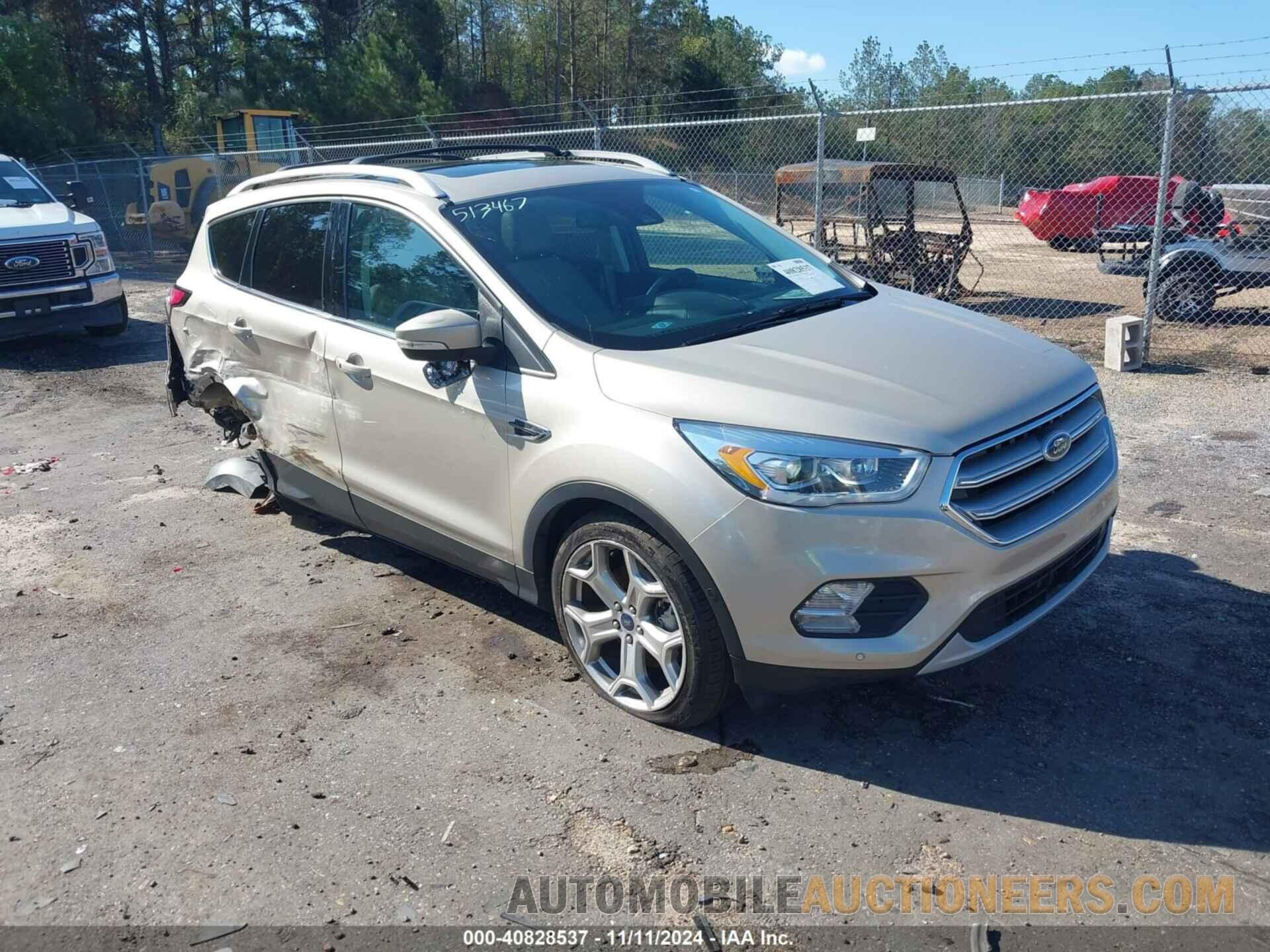 1FMCU0J90HUD58746 FORD ESCAPE 2017