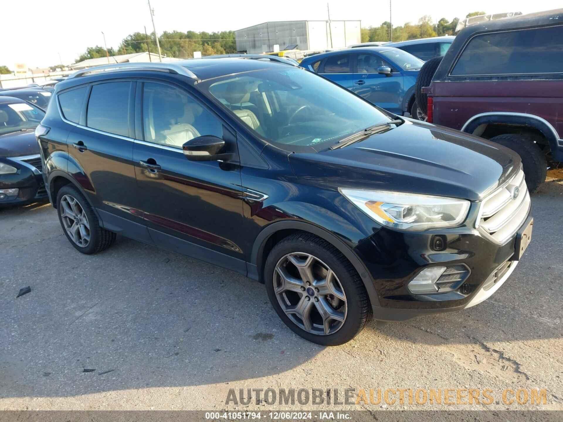 1FMCU0J90HUE93743 FORD ESCAPE 2017