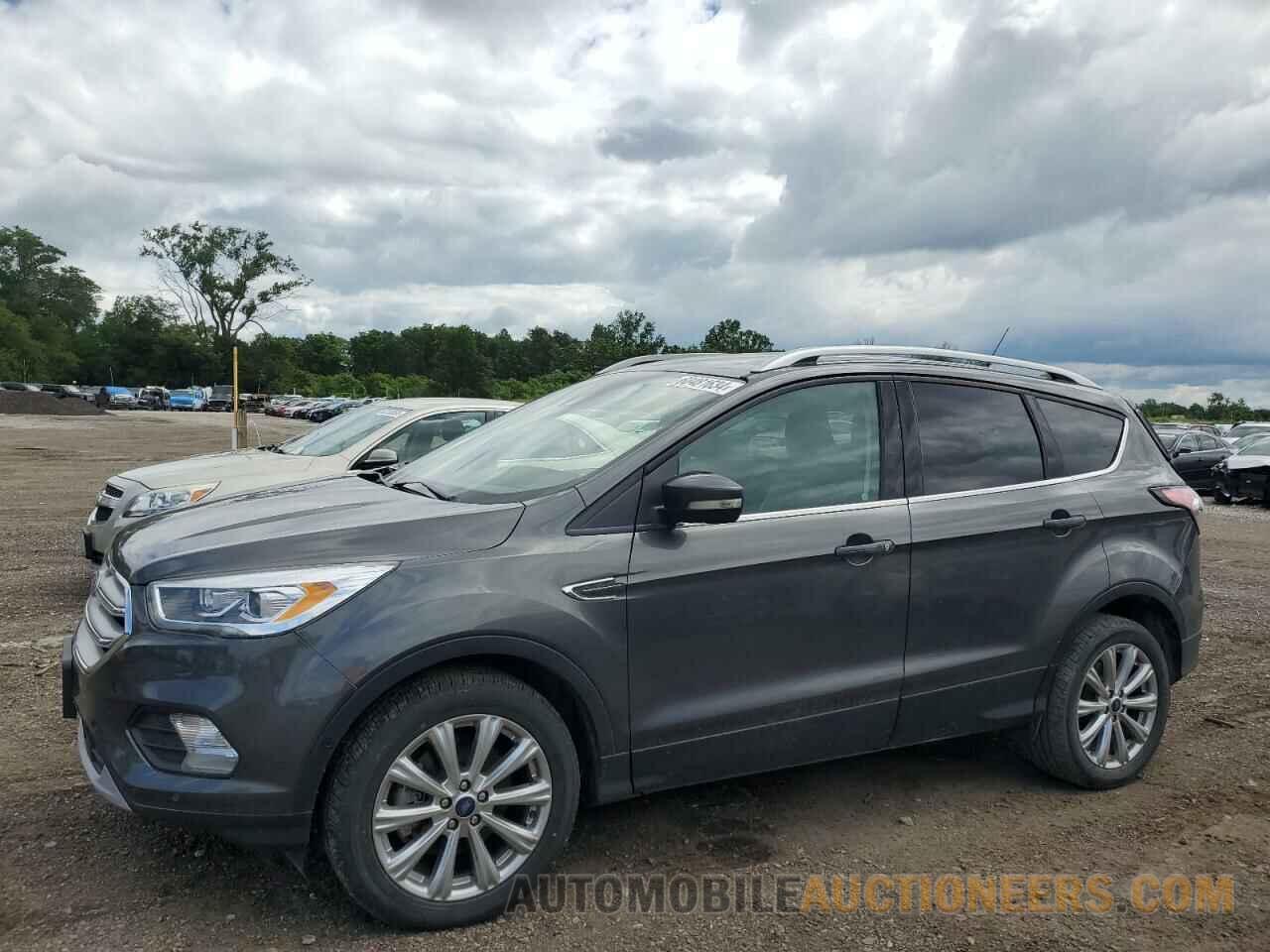 1FMCU0J90JUB48329 FORD ESCAPE 2018