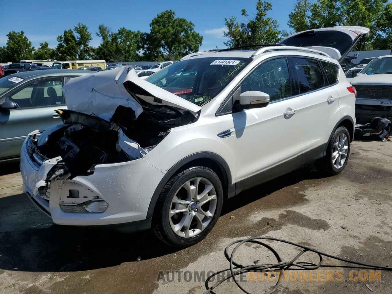 1FMCU0J91FUA17322 FORD ESCAPE 2015