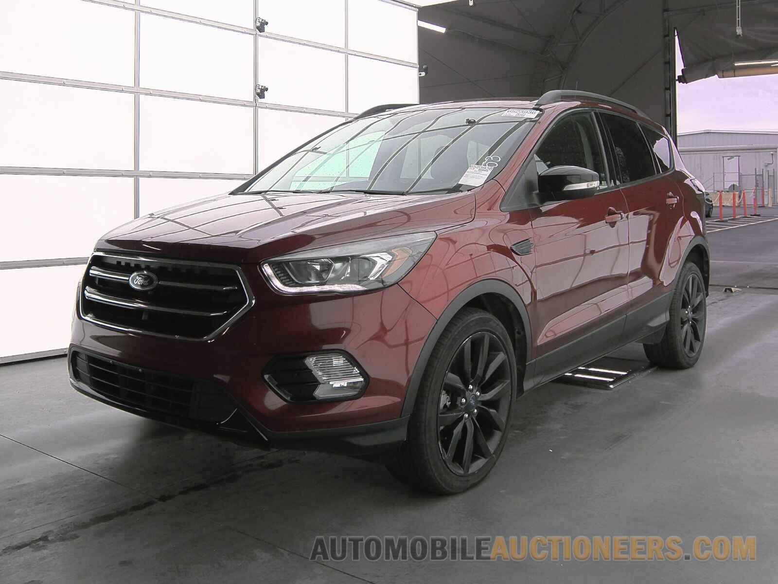 1FMCU0J91HUC25025 Ford Escape 2017