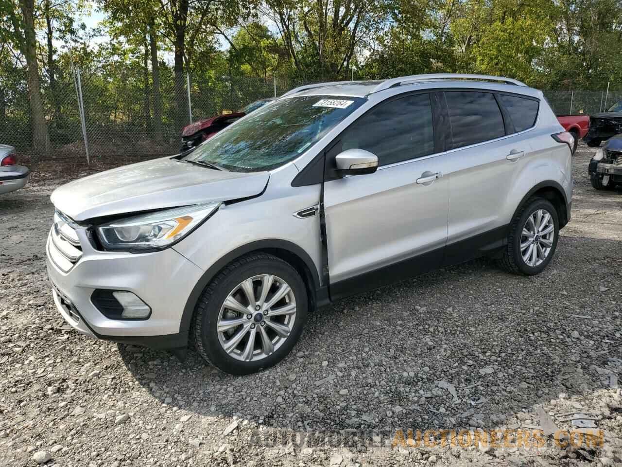 1FMCU0J91HUD18272 FORD ESCAPE 2017