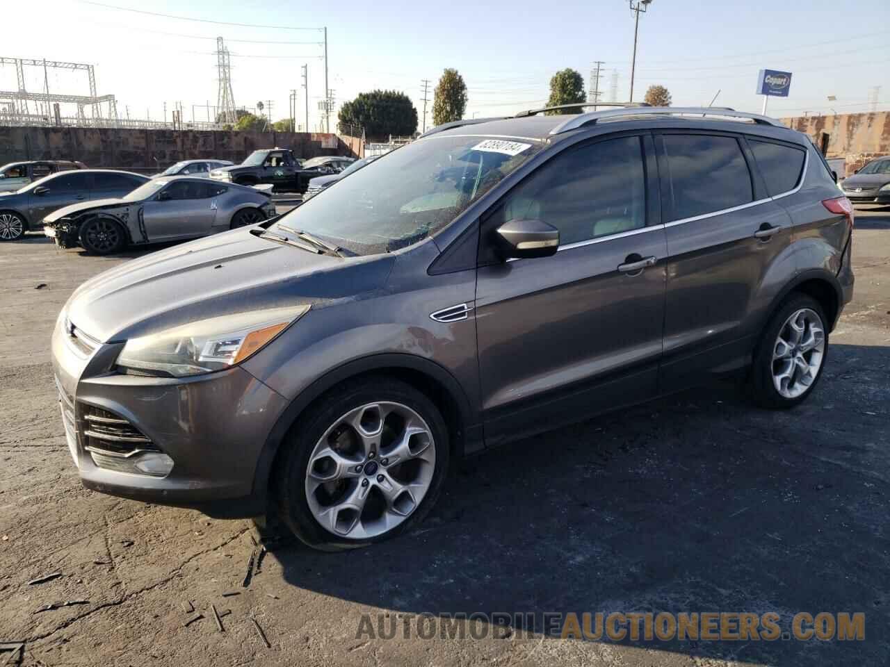 1FMCU0J93DUD39151 FORD ESCAPE 2013