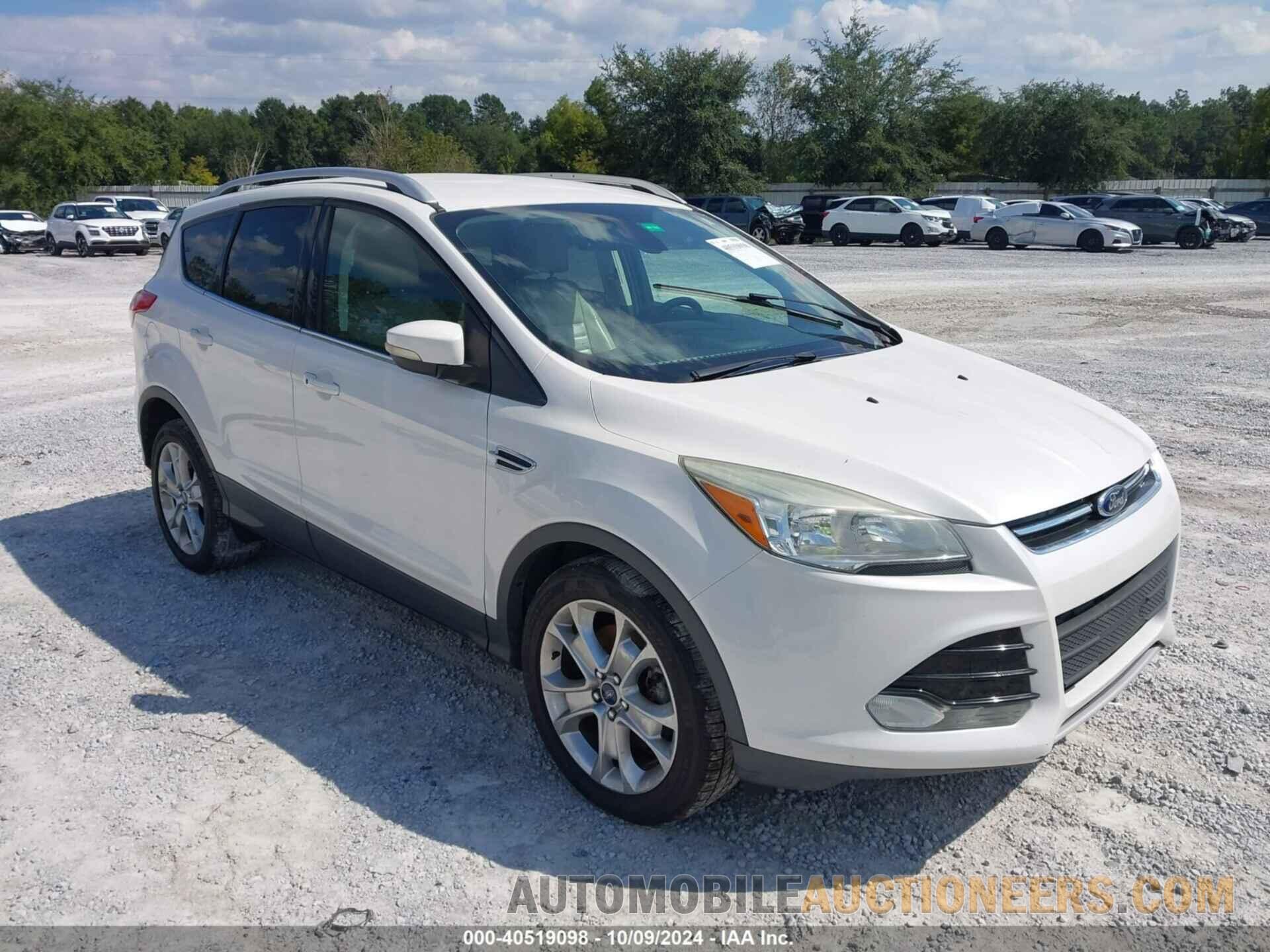 1FMCU0J93FUA28435 FORD ESCAPE 2015