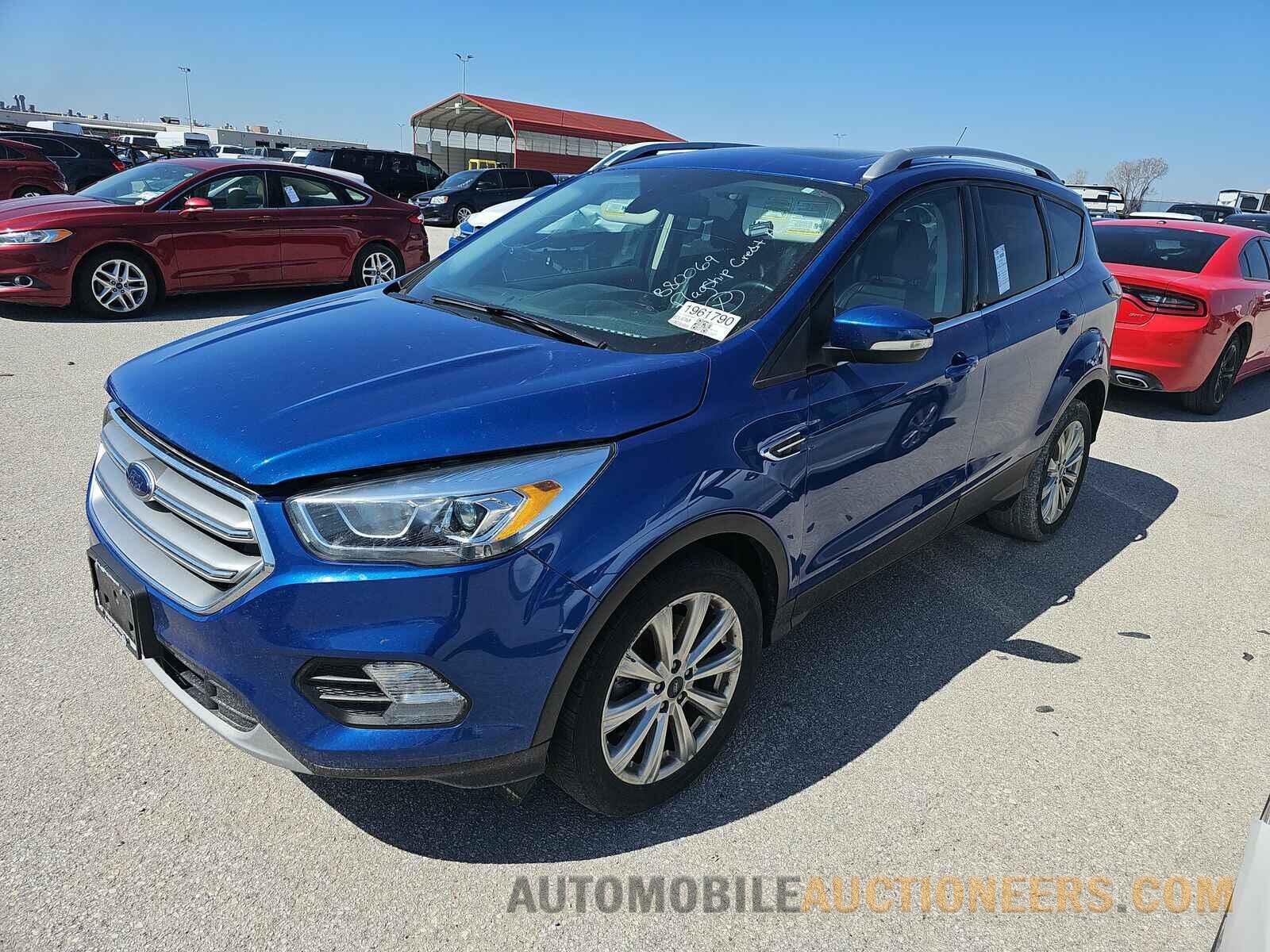 1FMCU0J93HUB80069 Ford Escape 2017