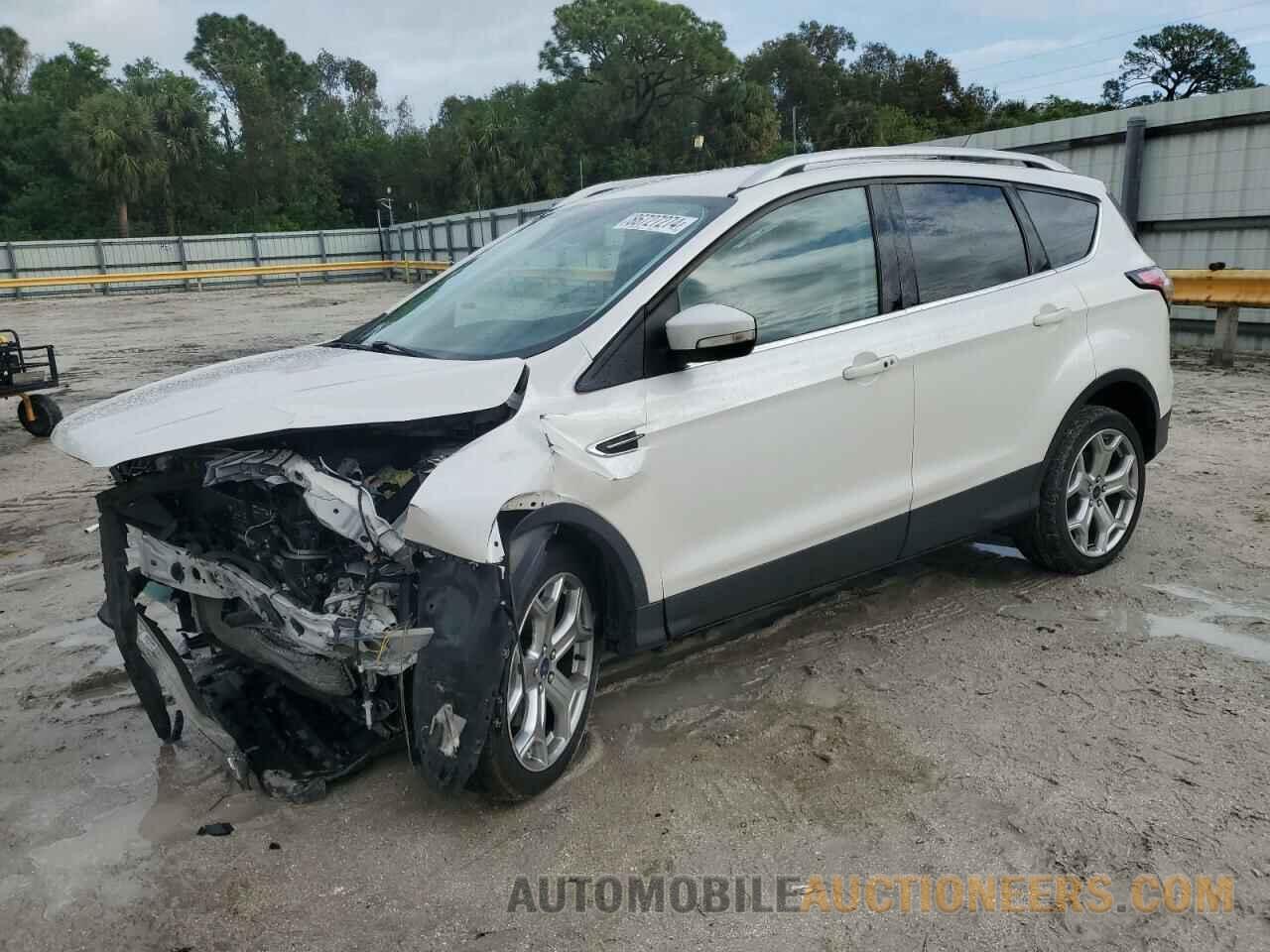 1FMCU0J93HUC31182 FORD ESCAPE 2017