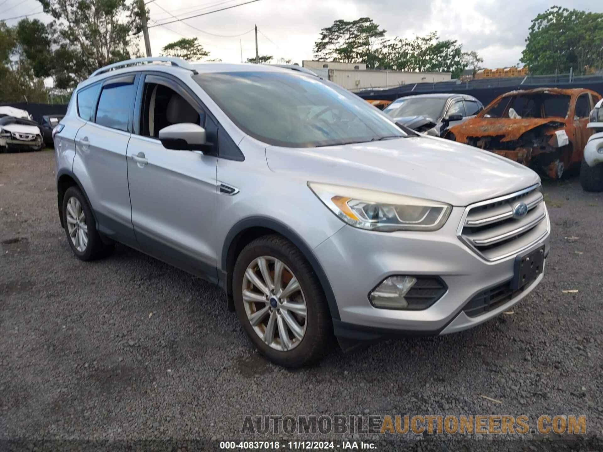 1FMCU0J93HUD85438 FORD ESCAPE 2017